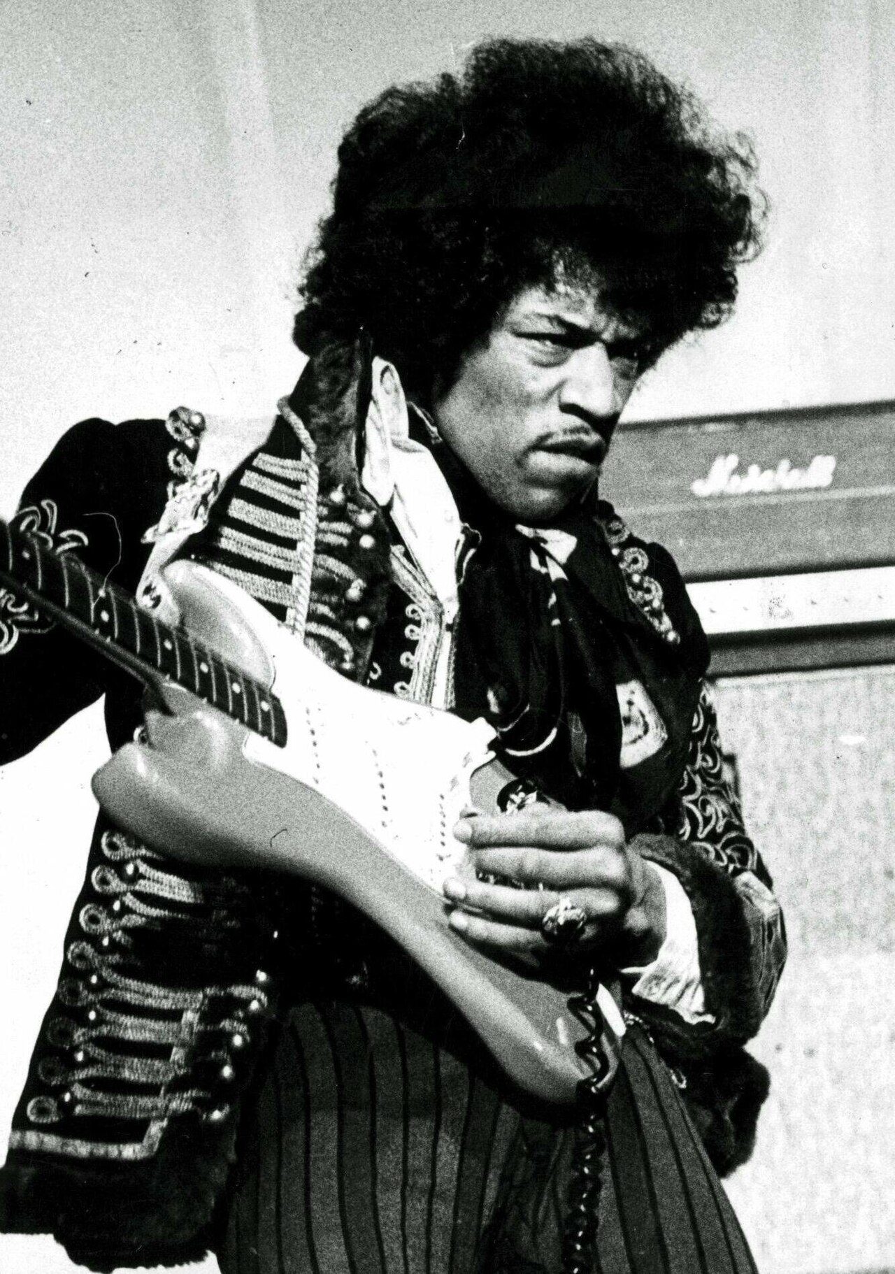 Neste dia em 1967: Jimi Hendrix estreou como abridor dos Monkees — e durou só sete shows